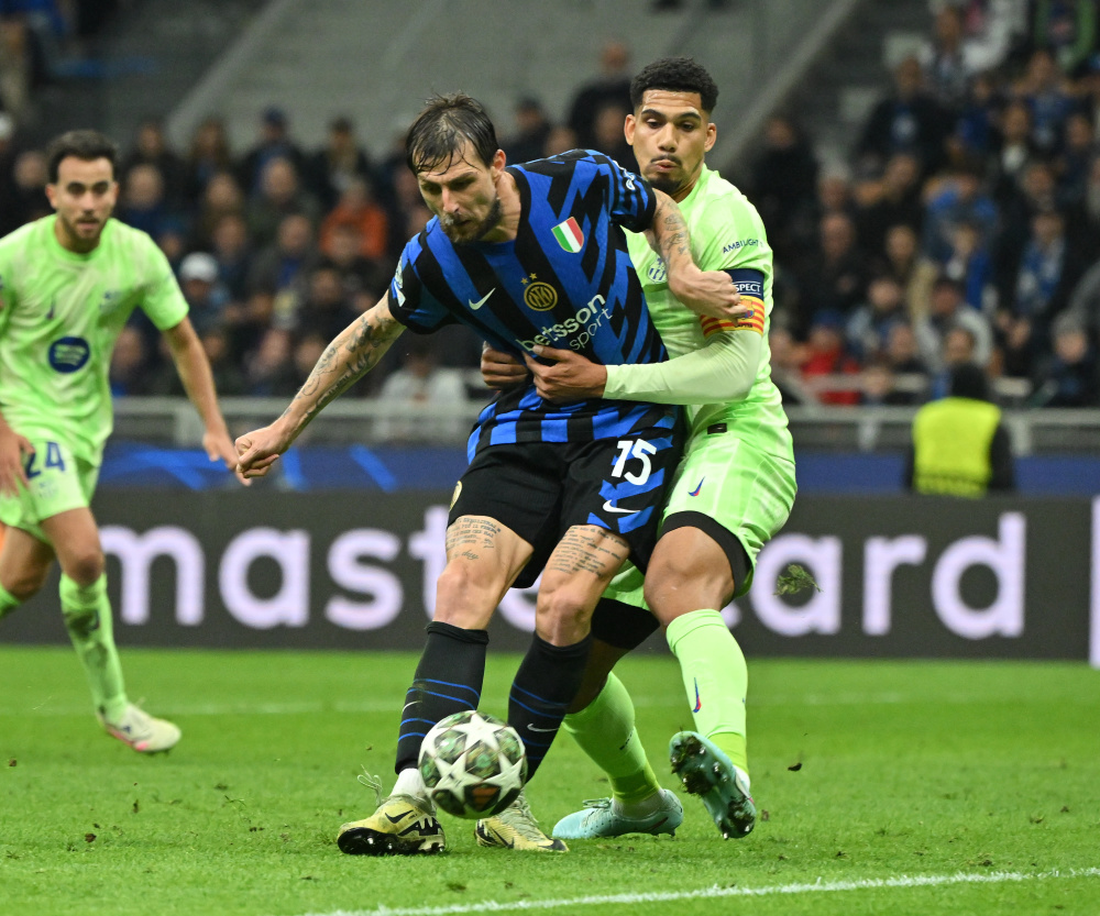 巴萨迎战特内里费，冲击积分榜优势 ｜ 女子足球联赛精彩前瞻（女足联赛前瞻：巴萨对阵特内里费，力争扩大积分榜优势）