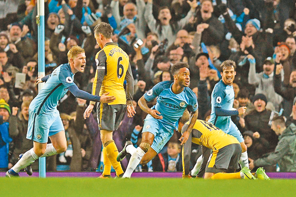 TA评选明年世界杯百大球星：梅西仅第八！C罗高居第25！（TA公布下届世界杯百大球员榜：梅西第8，C罗第25）