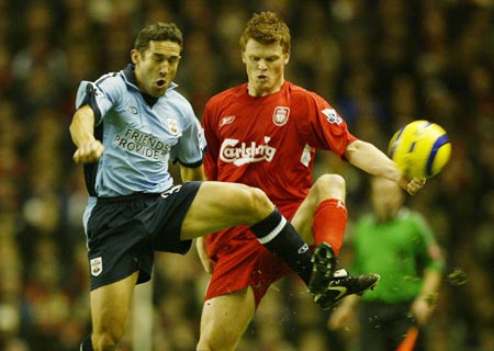 21岁天才成意甲头牌！进球+助攻双榜第一 皇马欲冬窗回购（21岁新星称霸意甲：进球助攻双榜领跑，皇马冬窗或回购）