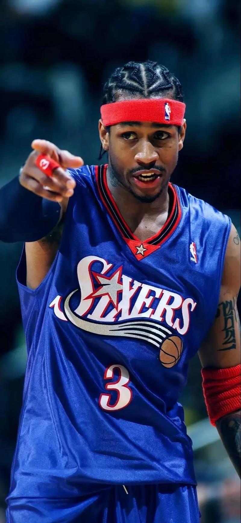 拉莫斯：为避免肠胃不适不敢吃辣；在中国任何地方都有免费水（拉莫斯：为护肠胃不吃辣；在中国到处都有免费饮用水）