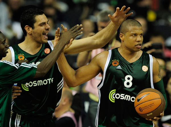 都体：米兰和国米依然关注索莱，但司法案件可能会有影响（都体：米兰与国米持续关注索莱，司法案件或成变数）