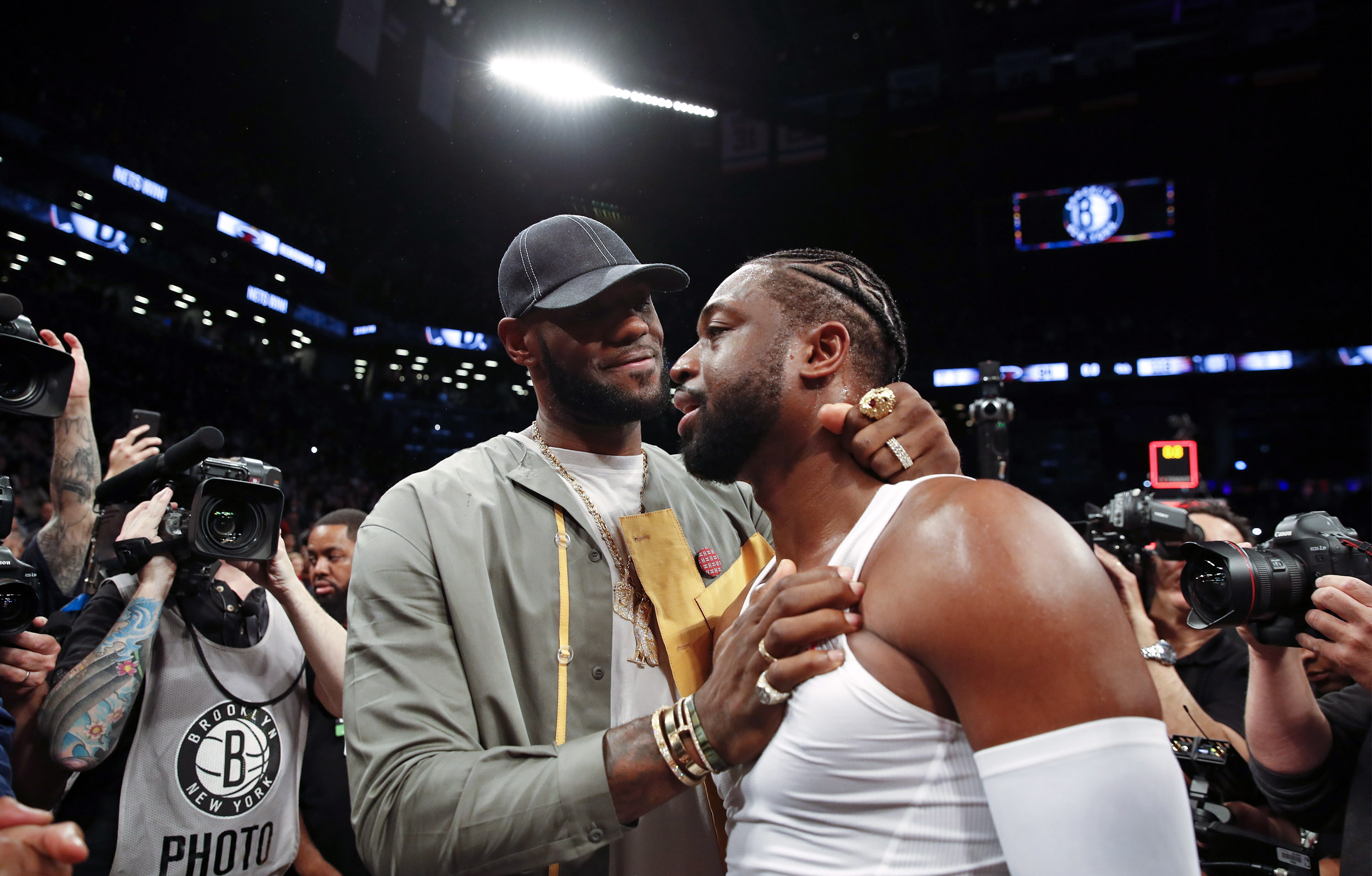 亚特兰大vs热那亚首发：卢克曼替补！德凯特拉雷、卡博尼在列（亚特兰大战热那亚首发出炉：德凯特拉雷、卡博尼入选，卢克曼替补待命）